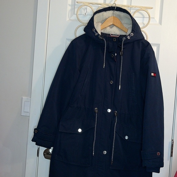 ❤️Tommy Hilfiger utility style winter jacket women’s M navy - Picture 2 of 15